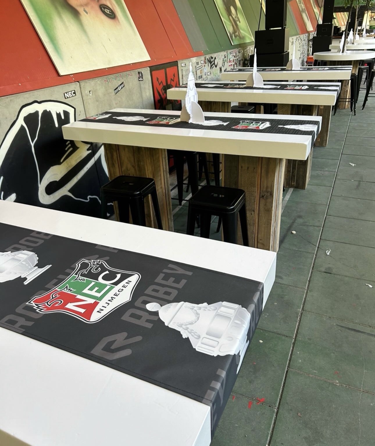 Print en Sign voor betaald voetbal organisaties